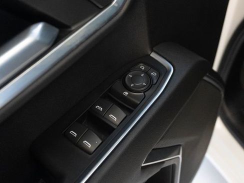 Used 2022 Chevrolet Silverado 1500 LT image 15