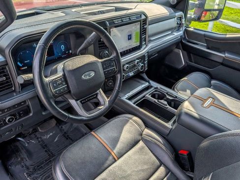 Used 2023 Ford F450 Platinum AWD/4WD image 17