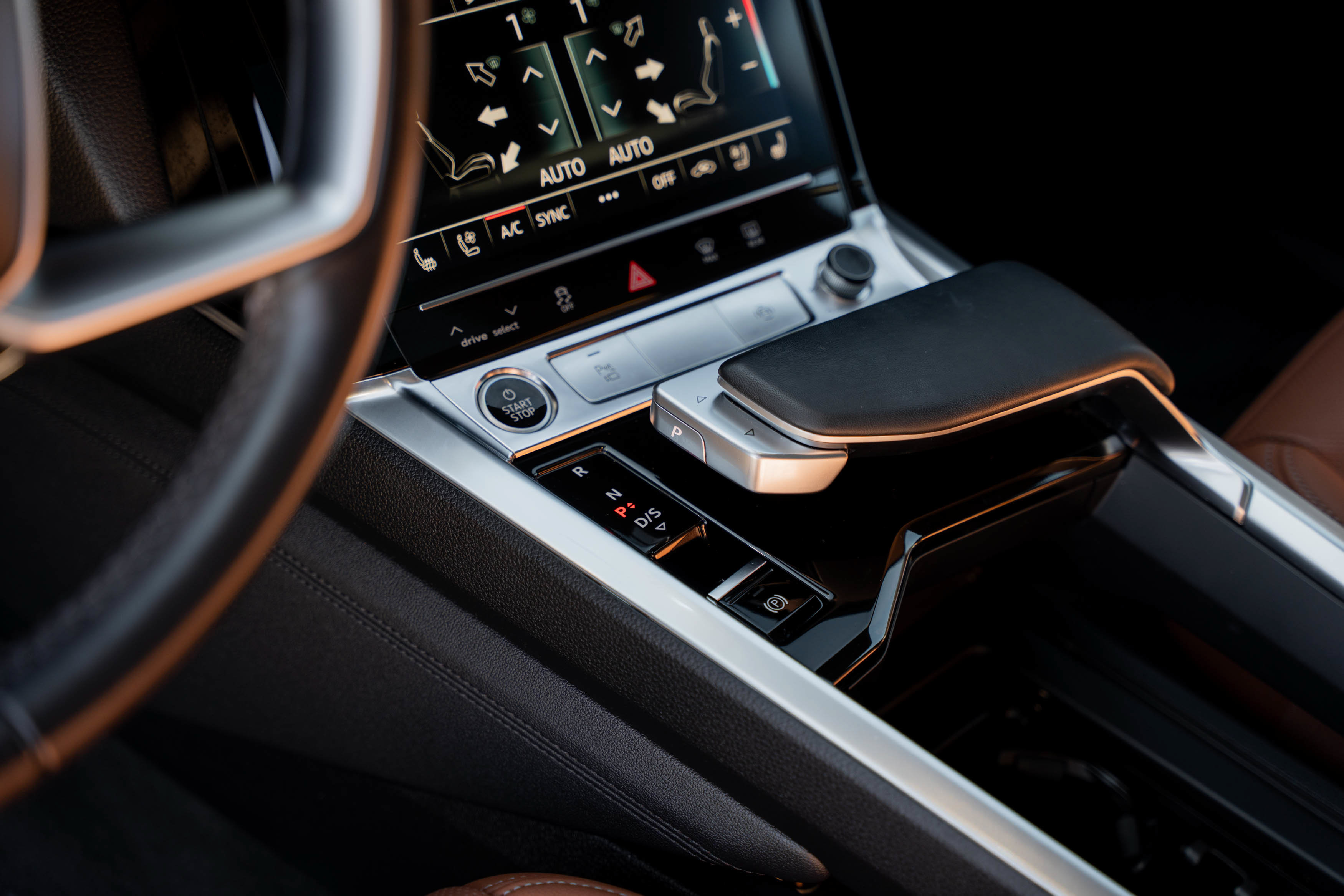 Certified 2024 Audi Q8 e-tron Premium Plus AWD/4WD image 12