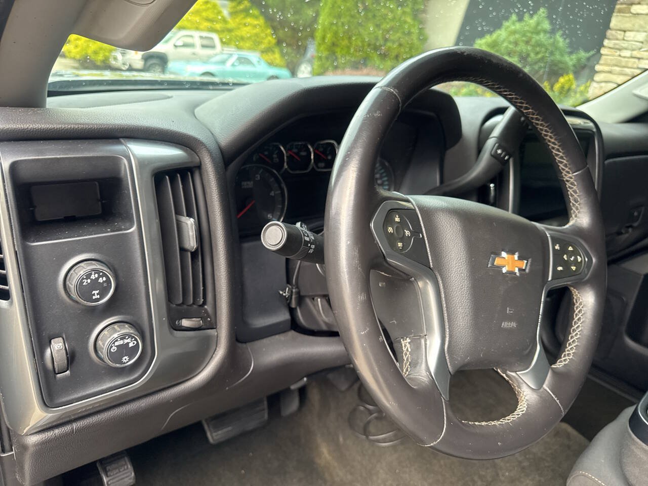Used 2016 Chevrolet Silverado 2500 LT AWD/4WD image 10