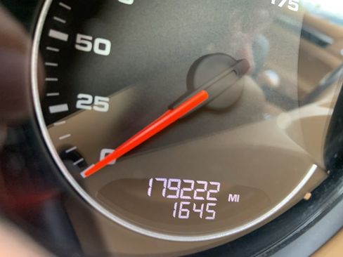 Used 2012 Porsche Cayenne image 10