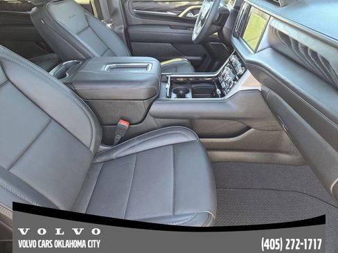 Used 2024 GMC Yukon XL Denali w/ Max Trailering Package image 13