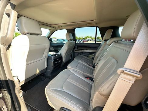 Certified 2019 Ford Expedition Limited w/ Equipment Group 302A AWD/4WD image 4