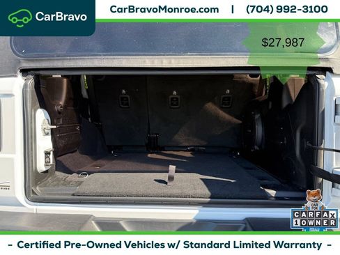 Used 2023 Jeep Wrangler Unlimited Sahara AWD/4WD image 45