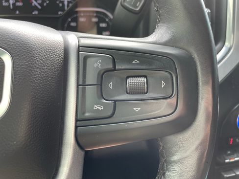 Used 2022 GMC Sierra 1500 SLT w/ Driver Alert Package II image 19
