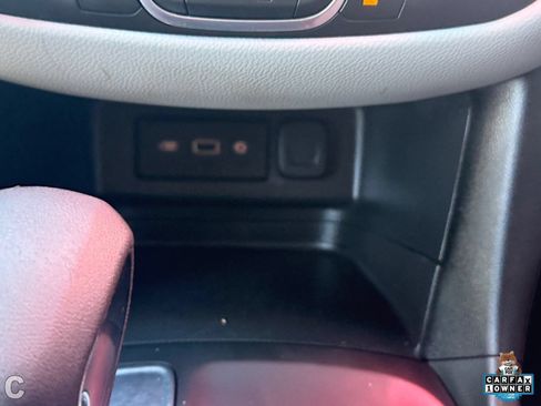 Used 2022 Chevrolet Equinox LS w/ LS Convenience Package FWD image 22