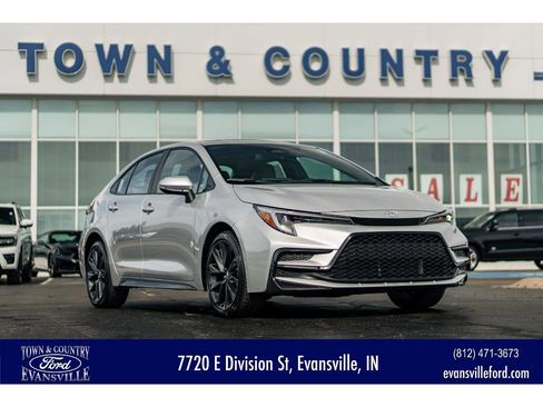 Used 2024 Toyota Corolla SE image 1