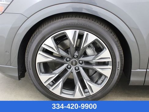 New 2026 Audi Q8 Premium Plus image 29