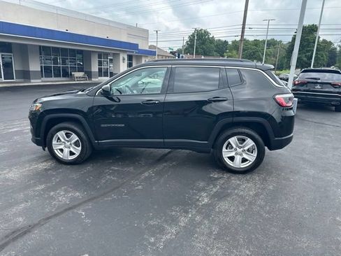 Used 2022 Jeep Compass Latitude w/ Convenience Group AWD/4WD image 5