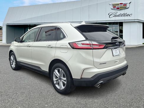 Used 2019 Ford Edge SEL w/ Equipment Group 201A image 4