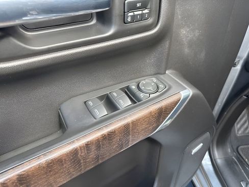 Used 2021 GMC Sierra 1500 Denali AWD/4WD image 11