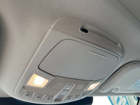 Used 2022 Lincoln Nautilus Reserve FWD image 21