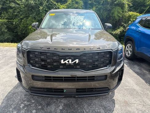 Used 2022 Kia Telluride EX w/ EX Premium Package AWD/4WD image 2