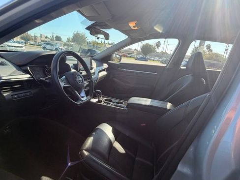 Used 2024 Nissan Altima 2.5 SR FWD image 6