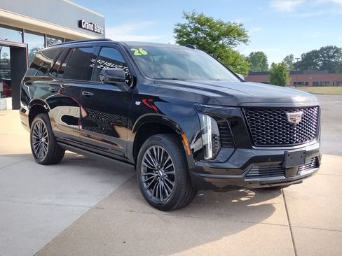 Used 2026 Cadillac Escalade Platinum Sport w/ LPO, Floor Liner Package AWD/4WD image 17