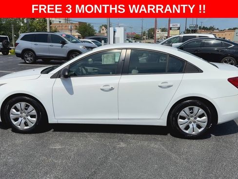 Used 2015 Chevrolet Cruze LS FWD image 5
