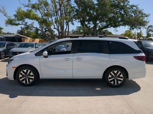 New 2026 Honda Odyssey EX-L image 9