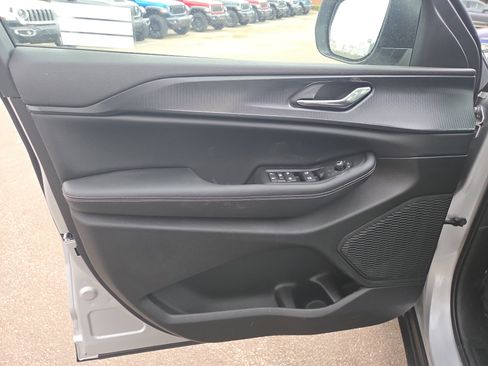 New 2026 Jeep Grand Cherokee Laredo X image 5