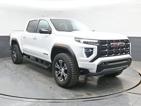 Used 2024 GMC Canyon AT4 w/ AT4 Premium Package AWD/4WD image 2