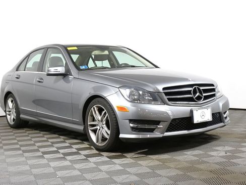 Used 2014 Mercedes-Benz C 300 4MATIC Sedan image 9