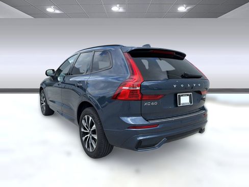 Used 2024 Volvo XC60 B5 Plus w/ Protection Package Premier AWD/4WD image 3