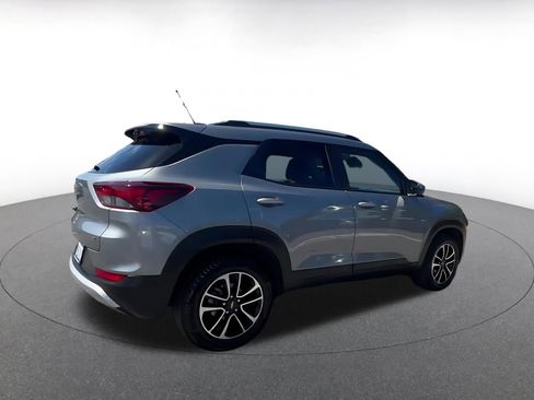 Used 2025 Chevrolet TrailBlazer LT FWD image 15