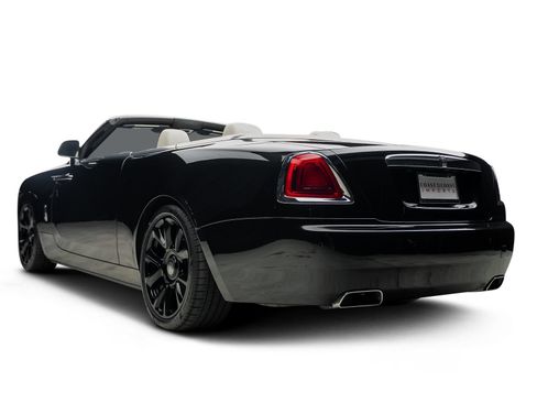 Used 2016 Rolls-Royce Dawn RWD image 12