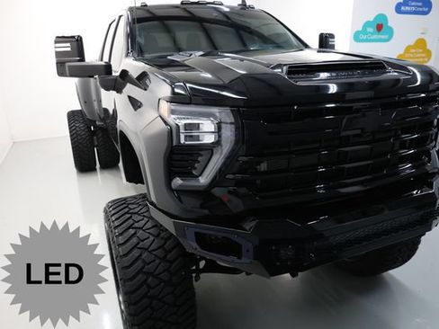 Used 2024 Chevrolet Silverado 3500 LTZ w/ LTZ Plus Package AWD/4WD image 64