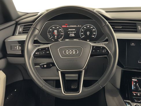 Used 2024 Audi Q8 e-tron Prestige w/ Prestige Package image 20
