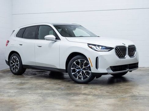 Used 2026 BMW X3 xDrive30i AWD/4WD image 4