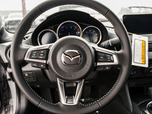 New 2026 MAZDA MX-5 Miata Club w/ Weather Package RWD image 13