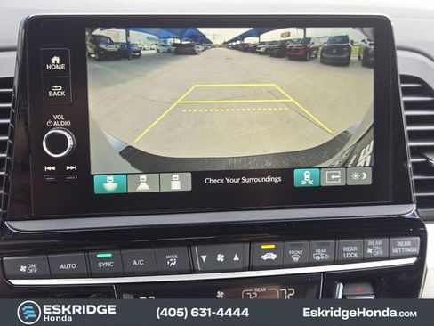 New 2026 Honda Odyssey Touring image 15