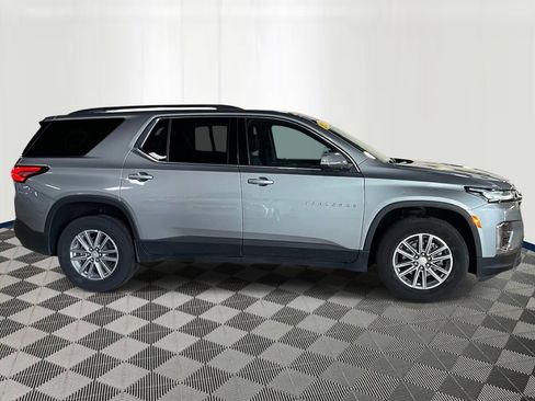 Used 2023 Chevrolet Traverse LT FWD image 5