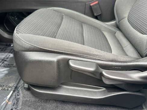 Certified 2023 Chevrolet Bolt EUV LT FWD image 12