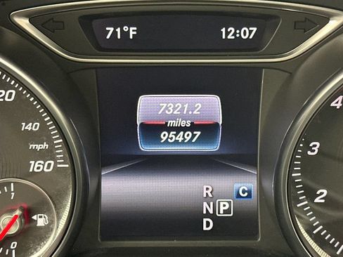 Certified 2019 Mercedes-Benz GLA 250 image 31
