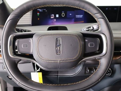 New 2025 Lincoln Navigator Black Label image 3