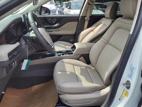 New 2024 Lincoln Corsair Grand Touring w/ Equipment Group 301A image 9