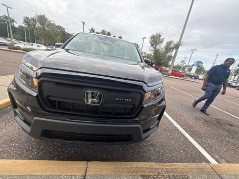 Certified 2024 Honda Ridgeline Sport+ image 5