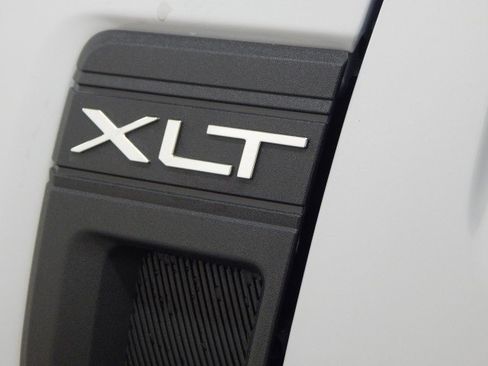 New 2025 Ford Maverick XLT image 7