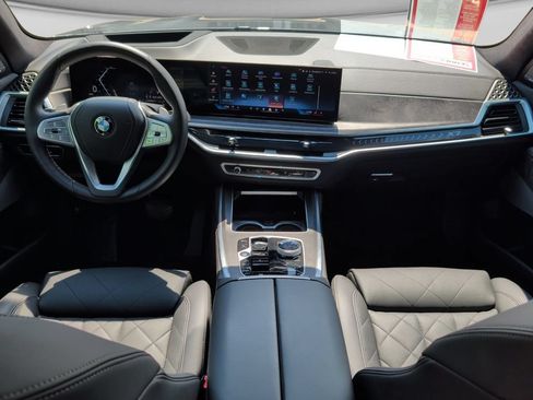 Used 2024 BMW X7 xDrive40i w/ Executive Package AWD/4WD image 18