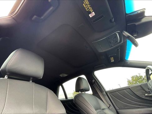 Used 2022 Lexus LS 500 w/ Accessory Package (Z1) image 12