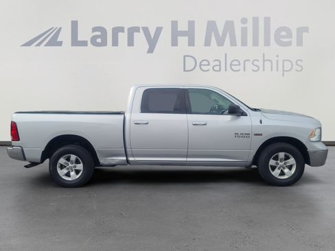 Used 2018 RAM 1500 Classic SLT AWD/4WD image 6