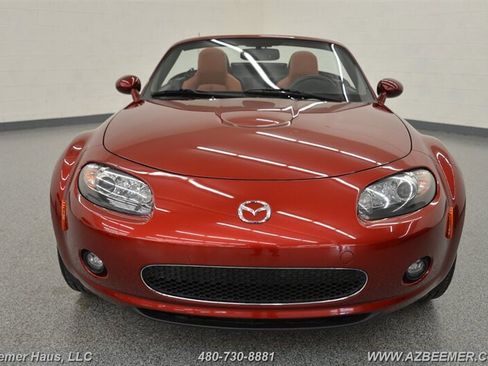 Used 2008 MAZDA MX-5 Miata Grand Touring w/ Premium Pkg image 6
