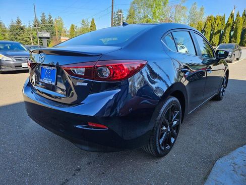 Used 2018 MAZDA MAZDA3 Touring FWD image 5