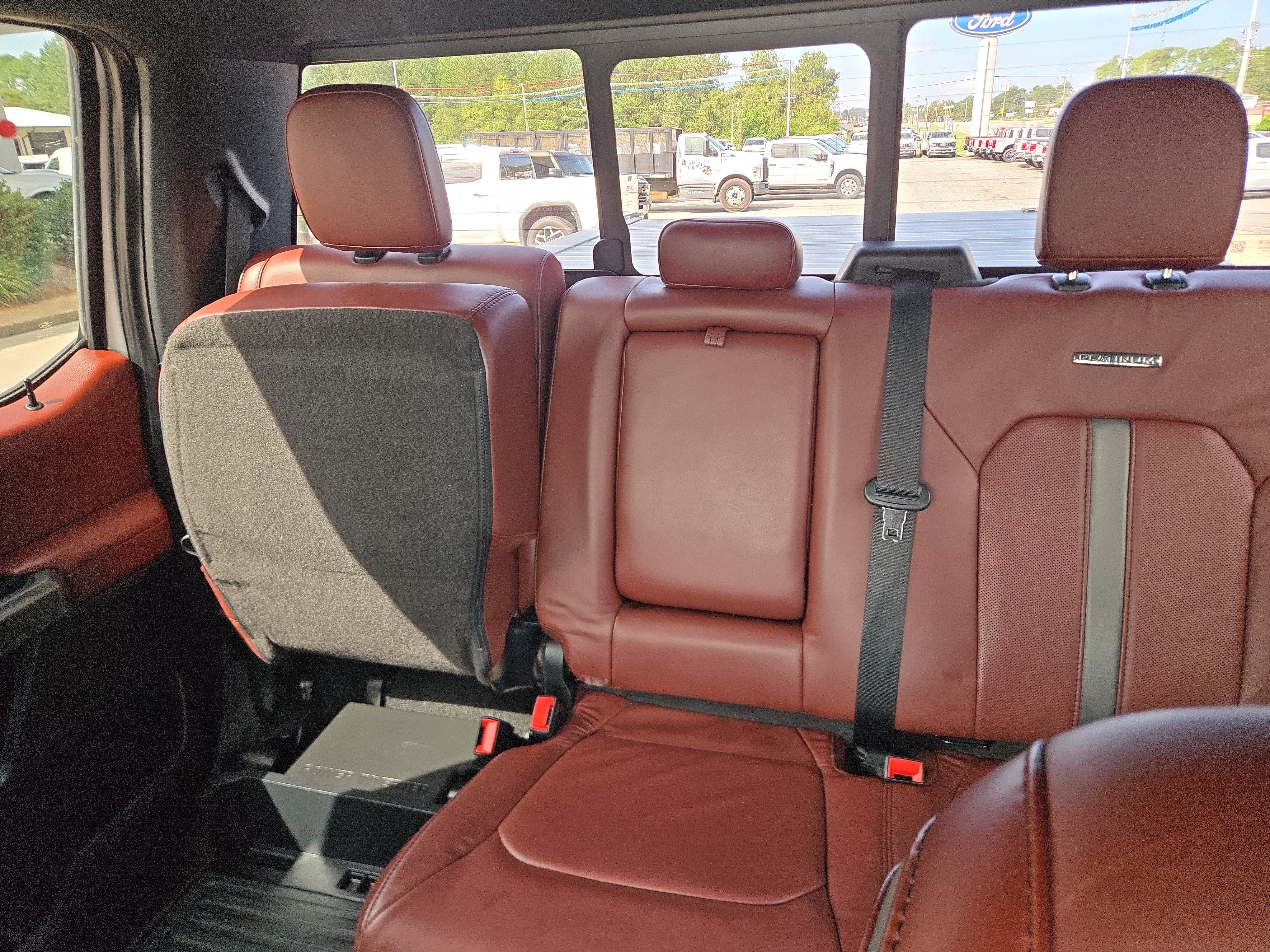Used 2020 Ford F250 Platinum w/ FX4 Off-Road Package AWD/4WD image 17
