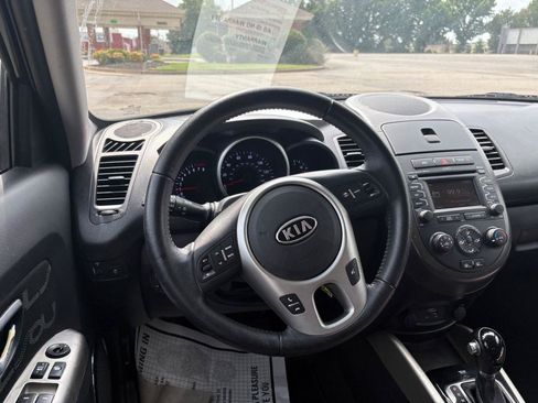 Used 2012 Kia Soul + w/ Audio Pkg FWD image 9