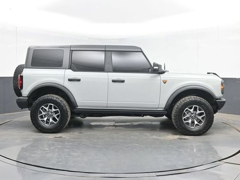 Used 2024 Ford Bronco Badlands AWD/4WD image 11