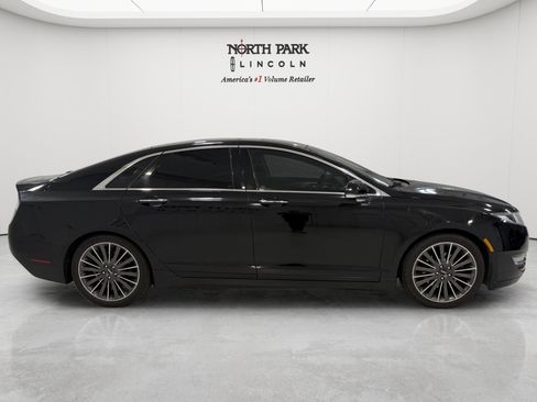 Used 2016 Lincoln MKZ w/ Equipment Group 300A Reserve FWD image 6