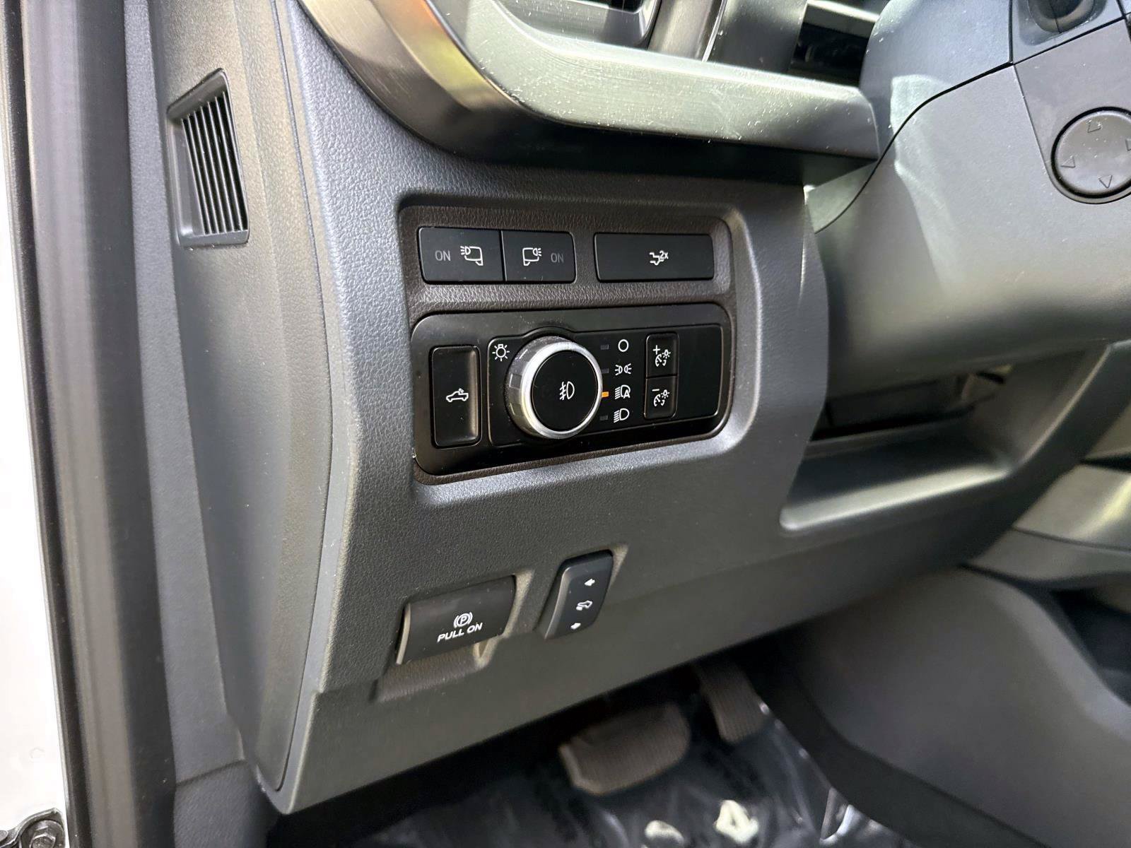 Used 2024 Ford F250 Lariat w/ Lariat Ultimate Package AWD/4WD image 23