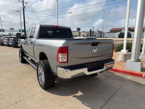 Used 2024 RAM 2500 Tradesman w/ Chrome Appearance Group AWD/4WD image 8